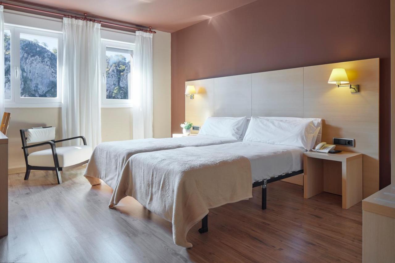 Iraipe Santuario De Arantzazu Hotel Oñate エクステリア 写真